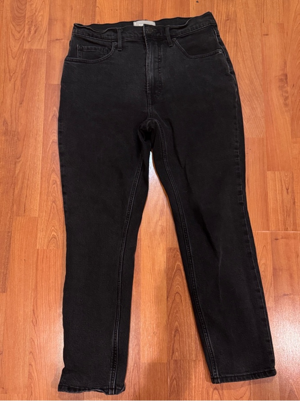 Everlane Cheeky High-Rise Black Women’s Jeans